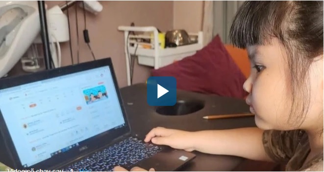 Cô giáo nhí 7 tuổi mở lớp tiếng Anh tại nhà