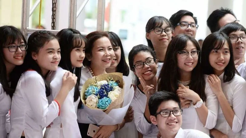 Những bài thơ hay ngày 20 11 tặng thầy cô giáo năm 2025