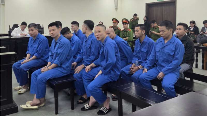 Phạt tù 13 bị cáo trong vụ án đưa, nhận hối lộ tại Bệnh viện Tâm thần Trung ương I