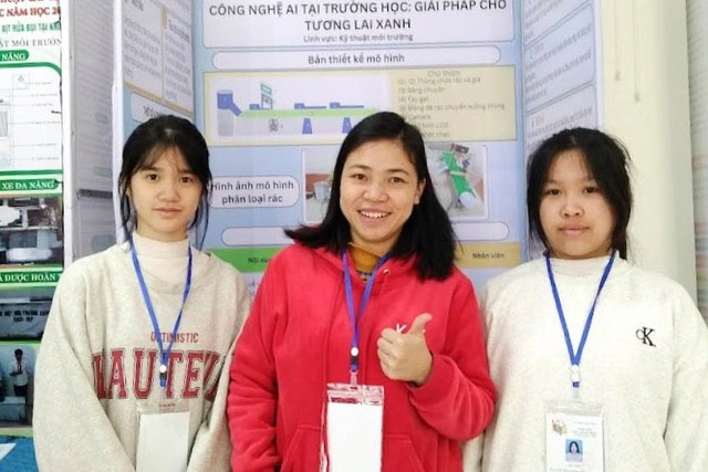 Cô giáo Cao Bằng tiên phong mang robot, lập trình đến học sinh vùng cao