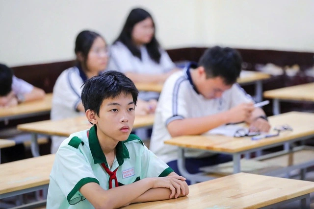 Tuyển sinh lớp 10 Thi hay xét