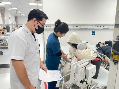 Miễn viện phí toàn dân Khi chính sách chạm tới trái tim