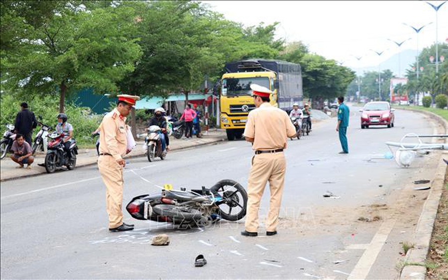 Chi đến 5 triệu đồng cho cá nhân đưa người bị tai nạn giao thông đi cấp cứu