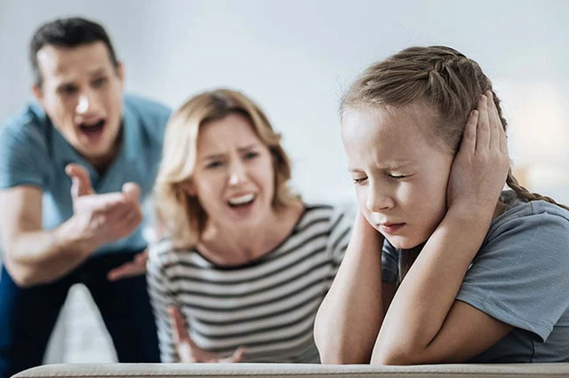 4 câu cha mẹ thông minh và trí tuệ sẽ nói khi con mắc lỗi