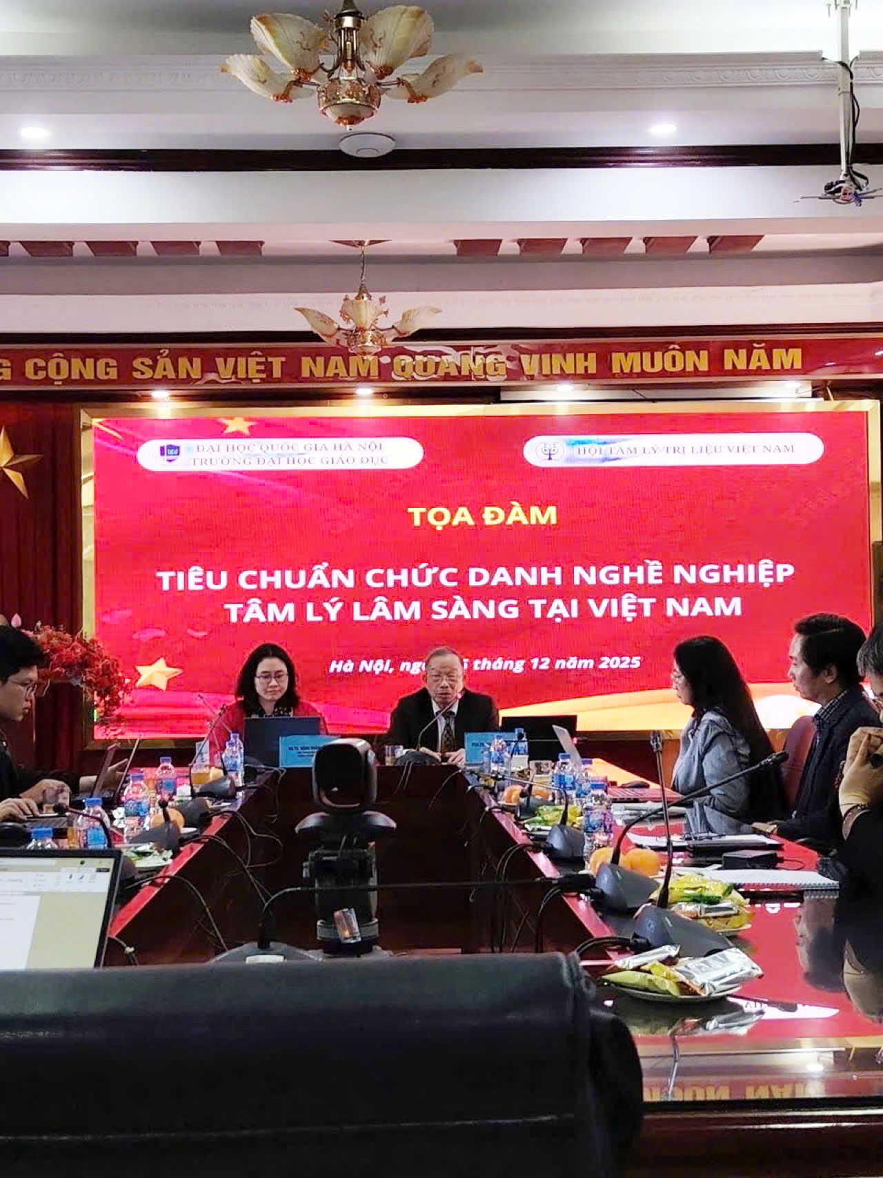 Tiêu chuẩn chức danh nghề nghiệp Tâm lý lâm sàng tại Việt Nam