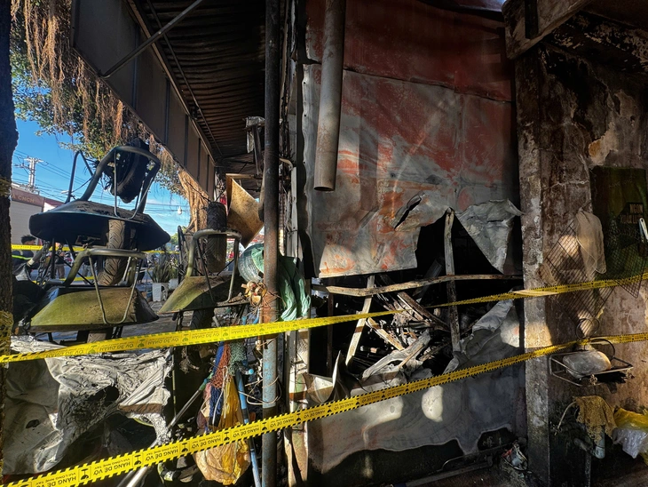 Cháy nhà ven quốc lộ 14 lúc rạng sáng, 4 người chết