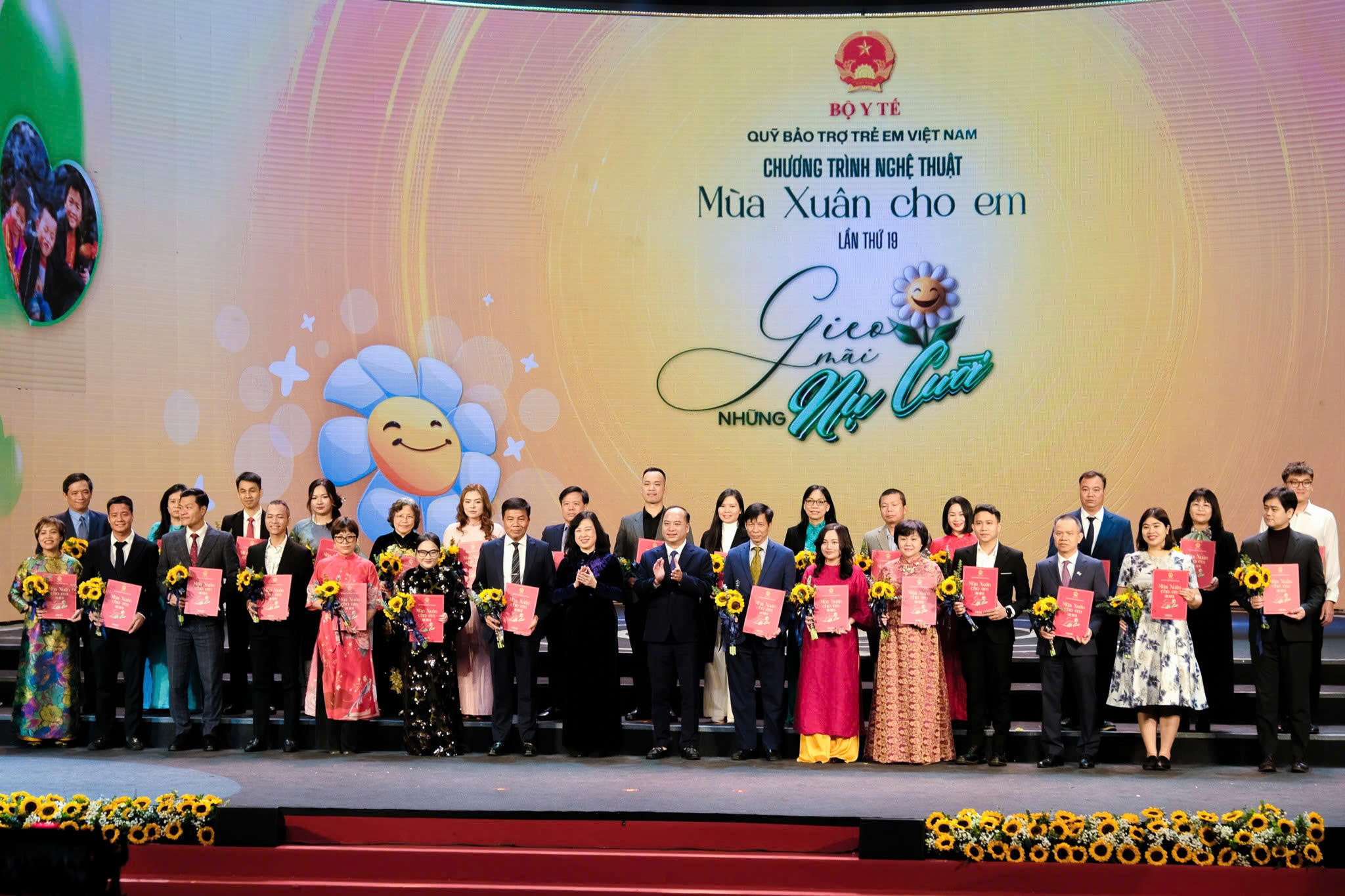 Chương trình Mùa xuân cho em lần thứ 19 tiếp nhận hơn 116 tỷ đồng giúp trẻ có hoàn cảnh đặc biệt, khó khăn