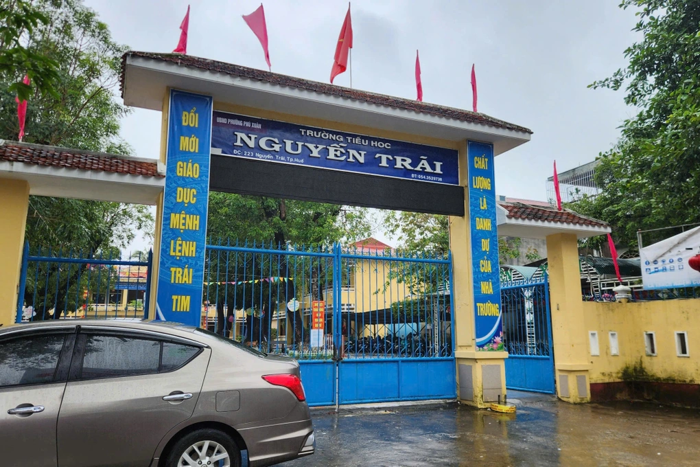 Thành phố Huế Nhiều học sinh đau bụng, nôn ói sau bữa ăn bán trú tại trường