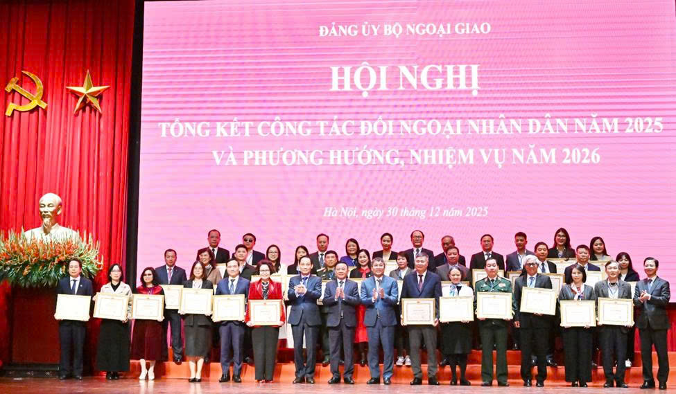 Chủ động, sáng tạo, linh hoạt hơn để có nhiều đóng góp quan trọng hơn nữa đối với sự nghiệp phát triển của đất nước