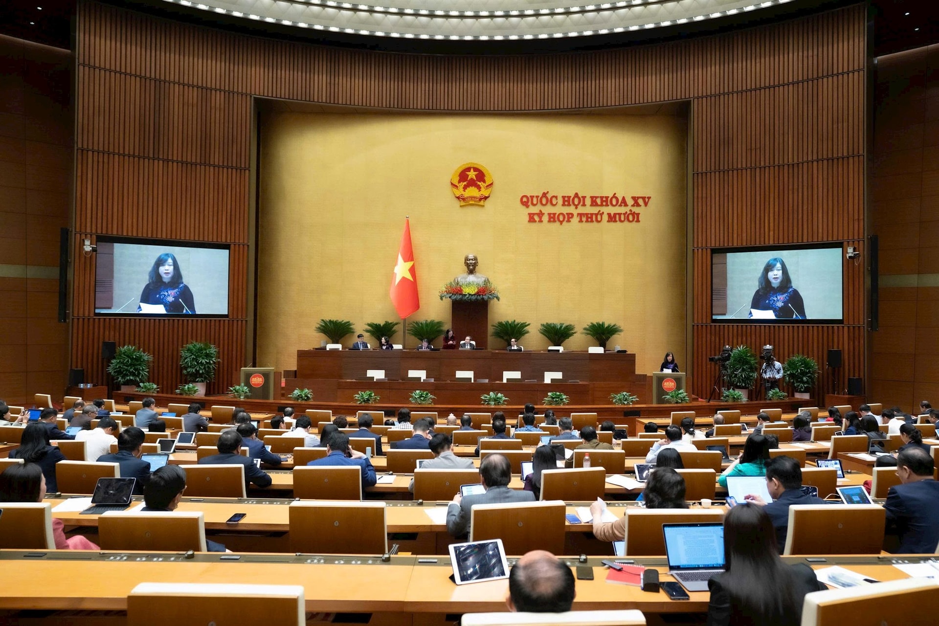 Chiều 5 1, công bố Lệnh của Chủ tịch nước về Luật Phòng bệnh, Luật Dân số và 11 luật khác