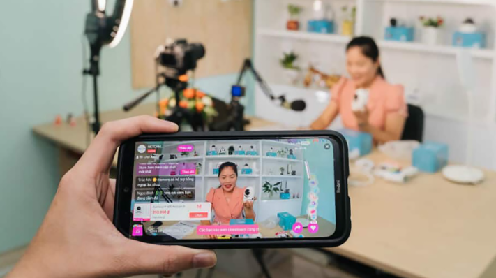 Siết chặt quản lý livestream và hàng loạt quy định mới tại Luật Thương mại điện tử