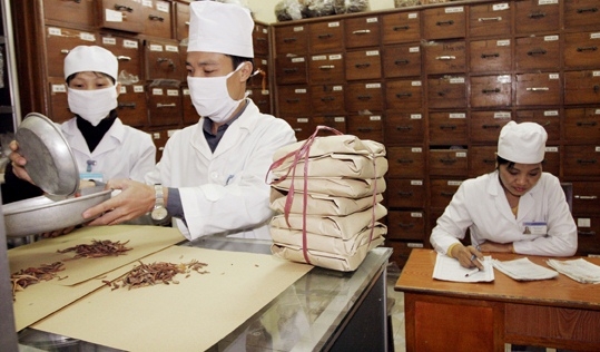 Hướng dẫn phác đồ kết hợp chẩn đoán, điều trị y học cổ truyền và hiện đại 16 bệnh phổ biến