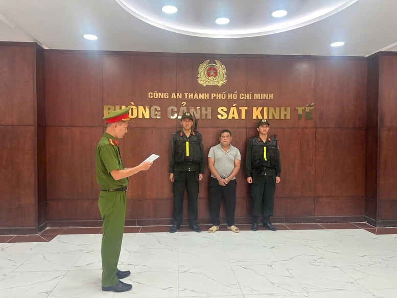 Triệt phá đường dây ngâm 3 000 tấn ốc bươu bằng hóa chất dùng trong xây dựng