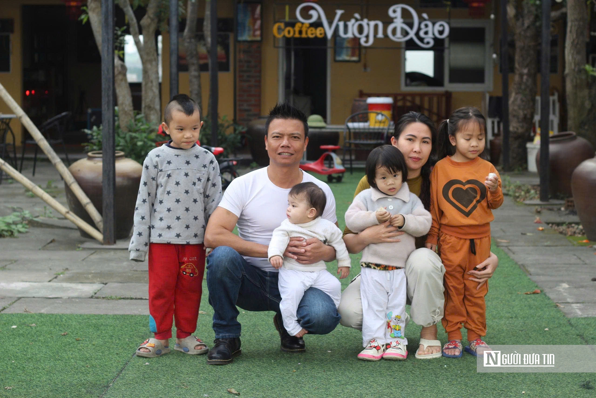 Cặp vợ chồng ở Nghệ An “xây hạnh phúc” cho trẻ mồ côi