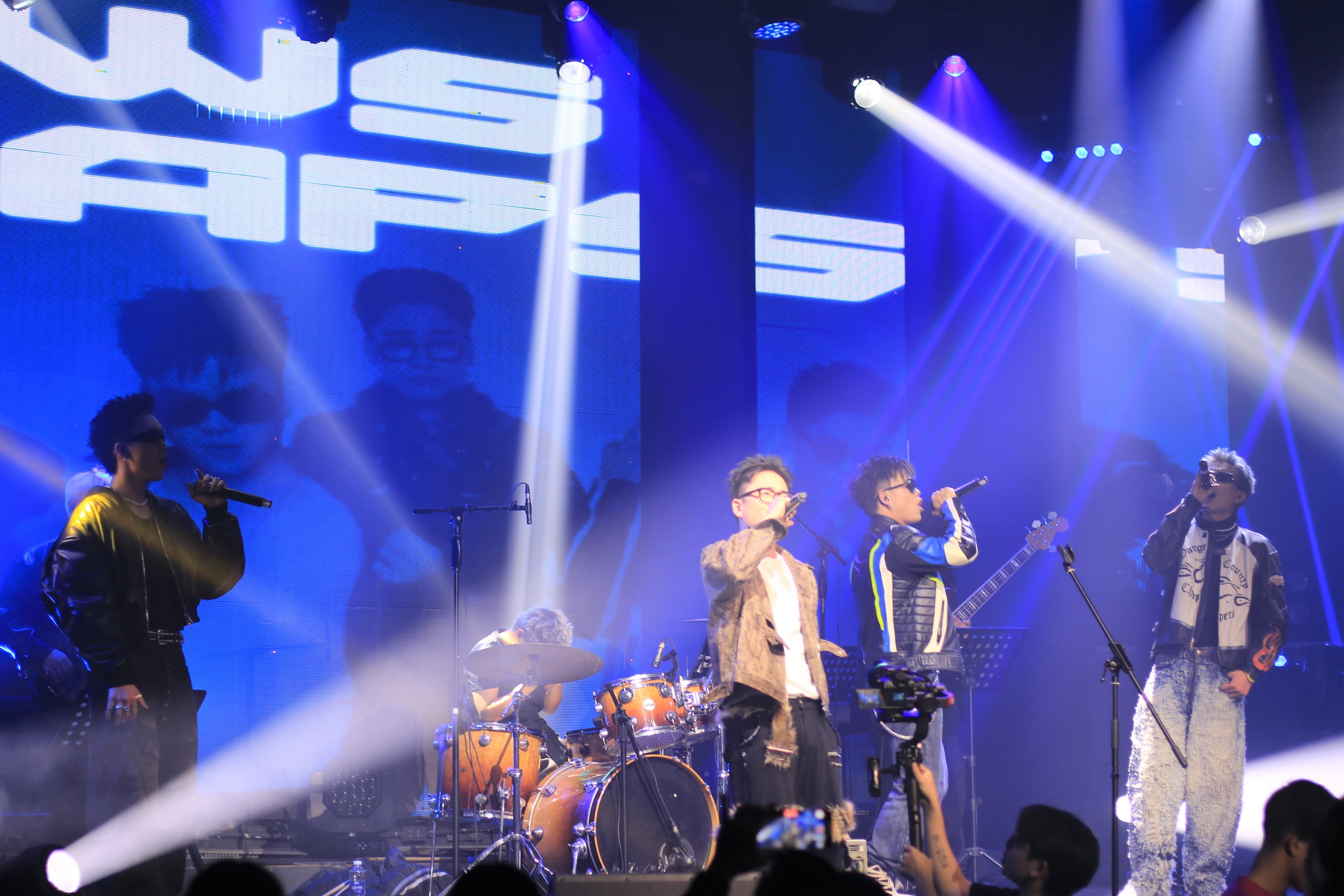 White Night - những giai điệu tình yêu của Trọng Phúc -Atony Nocompa và các ca sĩ trẻ