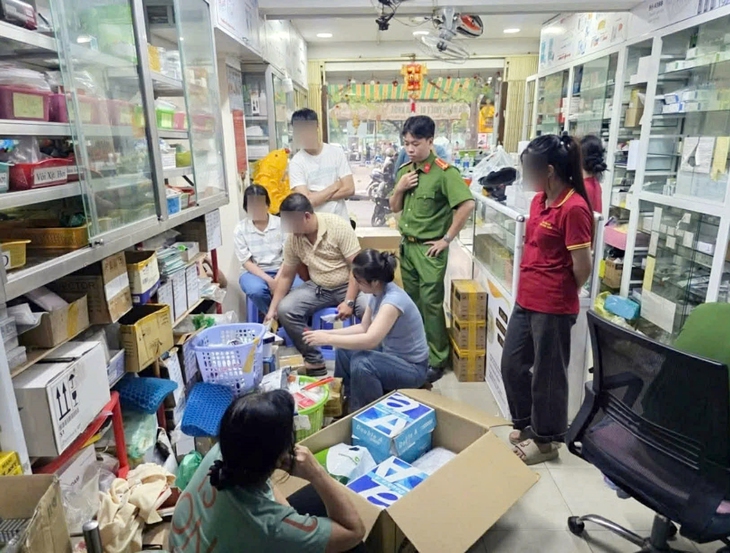 Thực phẩm tẩm chất cấm Ăn ít hại lâu, nguy cơ bệnh tật chồng chất