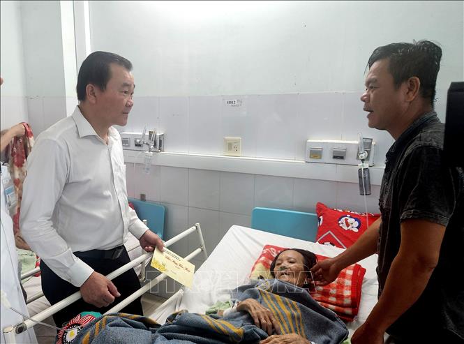 Vĩnh Long chủ động phương án y tế, chăm lo Tết an toàn cho bệnh nhân