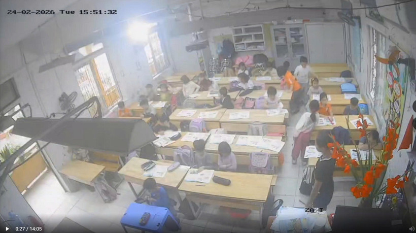 Tạm đình chỉ giáo viên vụ học sinh “liếm đất” tại Trường Tiểu học Trưng Nhị