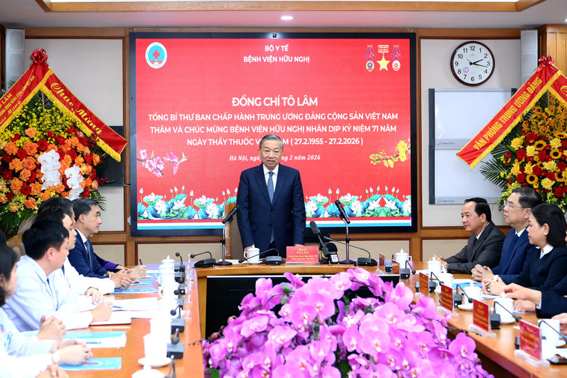 Tổng Bí thư “Giữ vững và phát huy giá trị cốt lõi của ngành y tế-đó là lòng nhân ái, trách nhiệm, sự tận tụy vì con người”