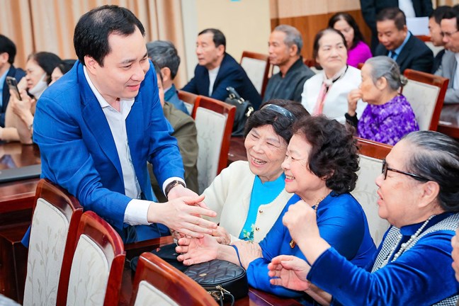 Cử tri đánh giá cao và kỳ vọng lớn với chương trình hành động của ông Vũ Văn Tiến