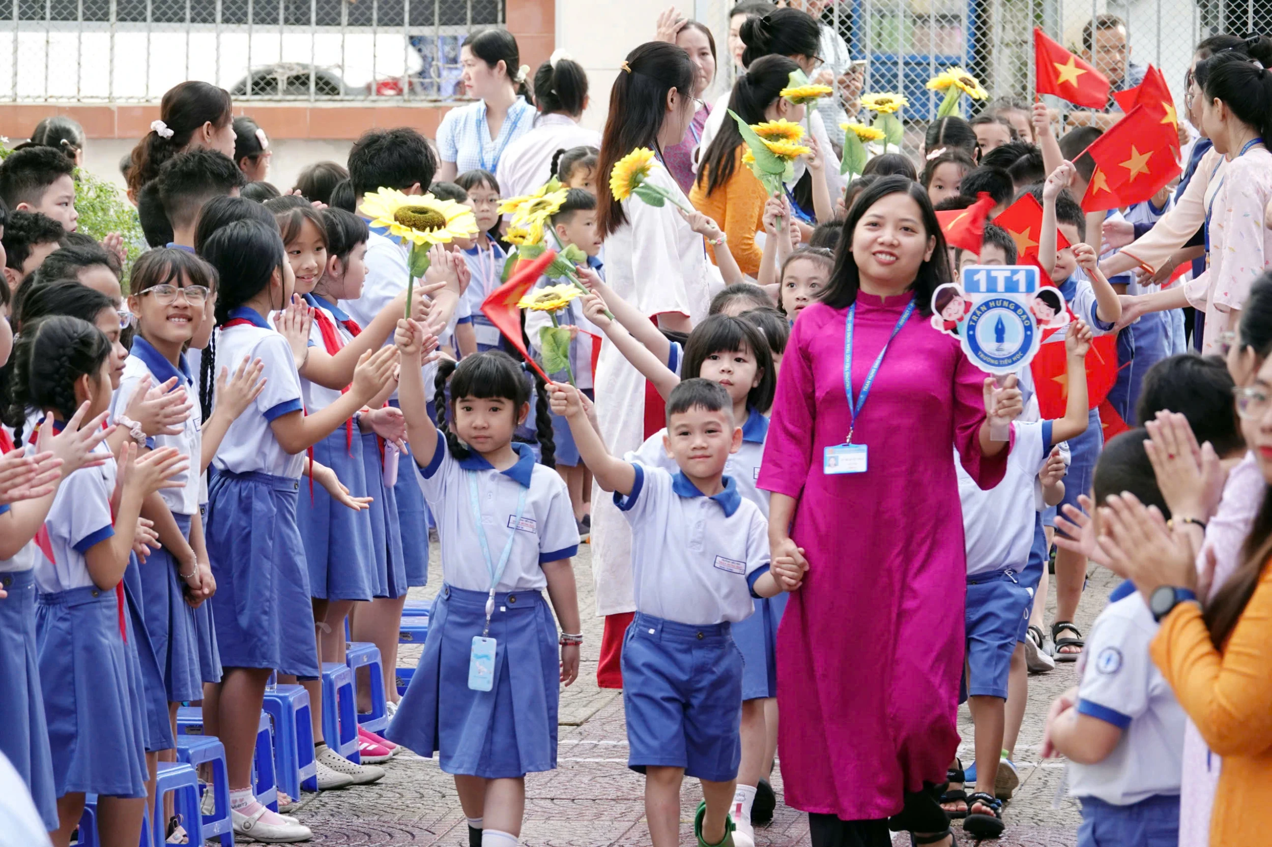 TPHCM khai tử hộ khẩu trong tuyển sinh Khi bản đồ số định vị lại quyền lợi học đường