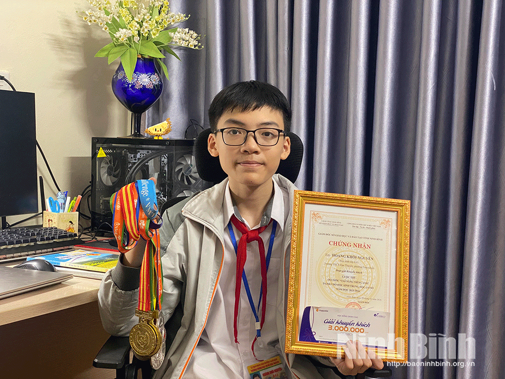 Hoàng Khôi Nguyên-Cậu học trò thi vượt cấp, giành giải Nhất học sinh giỏi cấp tỉnh