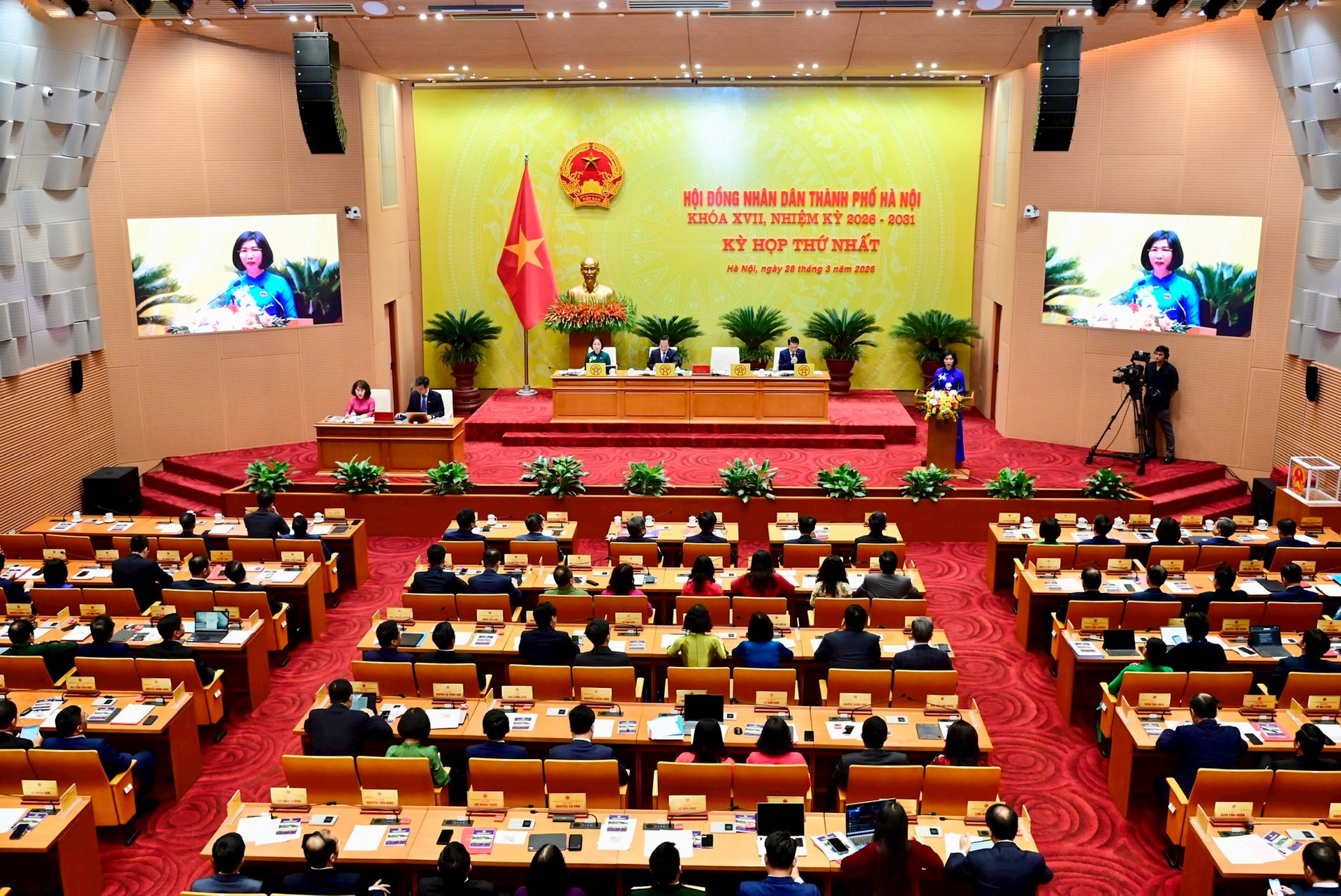 Hà Nội hỗ trợ mỗi người thuộc lực lượng vũ trang, Toà án, Viện kiểm sát từ 2,5 đến 5 triệu đồng tháng