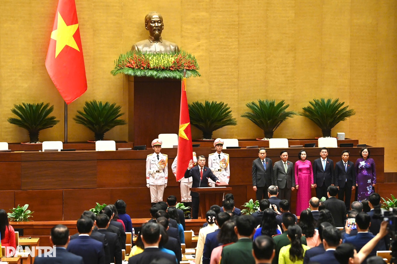 Lễ tuyên thệ nhậm chức của Thủ tướng Chính phủ Lê Minh Hưng