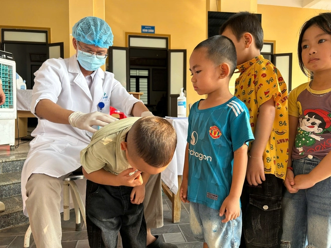 Gần 3 000 trẻ em được khám sàng lọc miễn phí, nhiều ca bệnh được phát hiện sớm