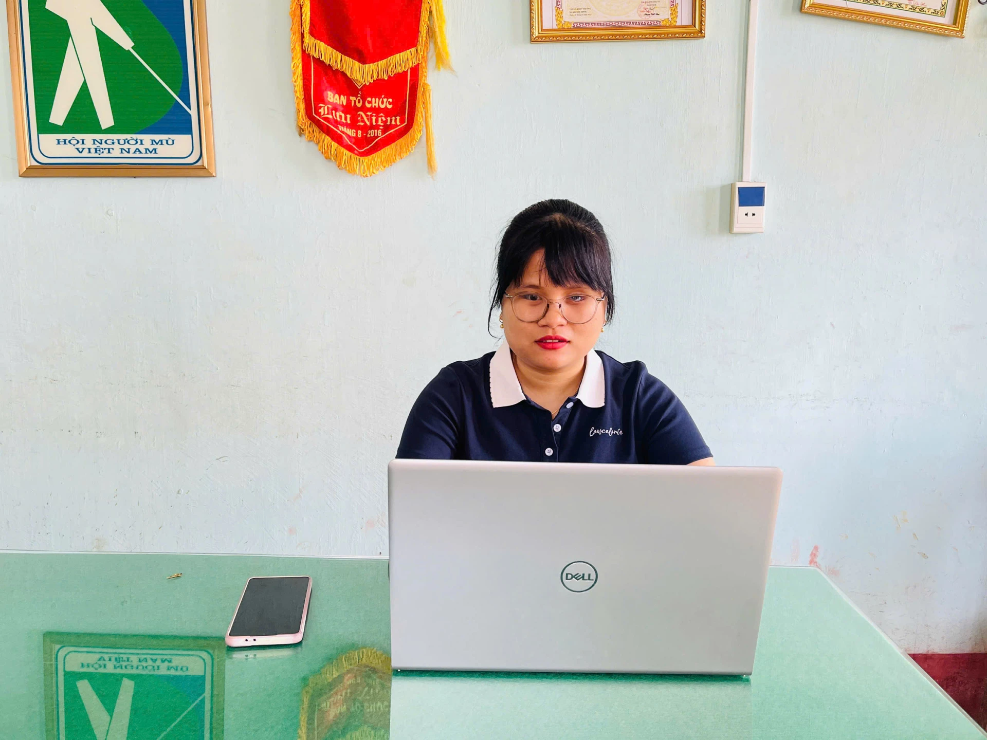 Người khiếm thị làm chủ công nghệ