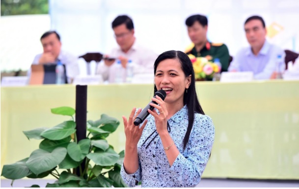 Lời tâm sự của cô giáo Tâm Trao đi chiếc chân giả tốt có thể làm thay đổi một con người