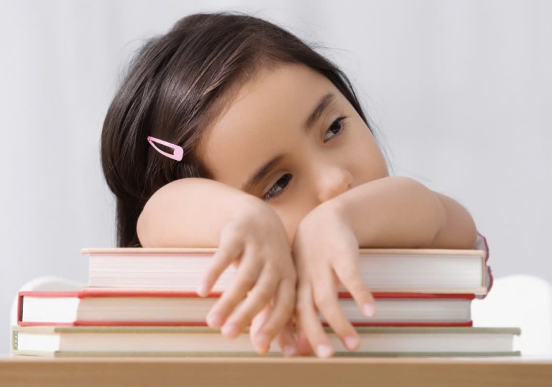 Tuổi thơ bị “lấp kín” bởi lịch học và những hệ lụy khó nhìn thấy