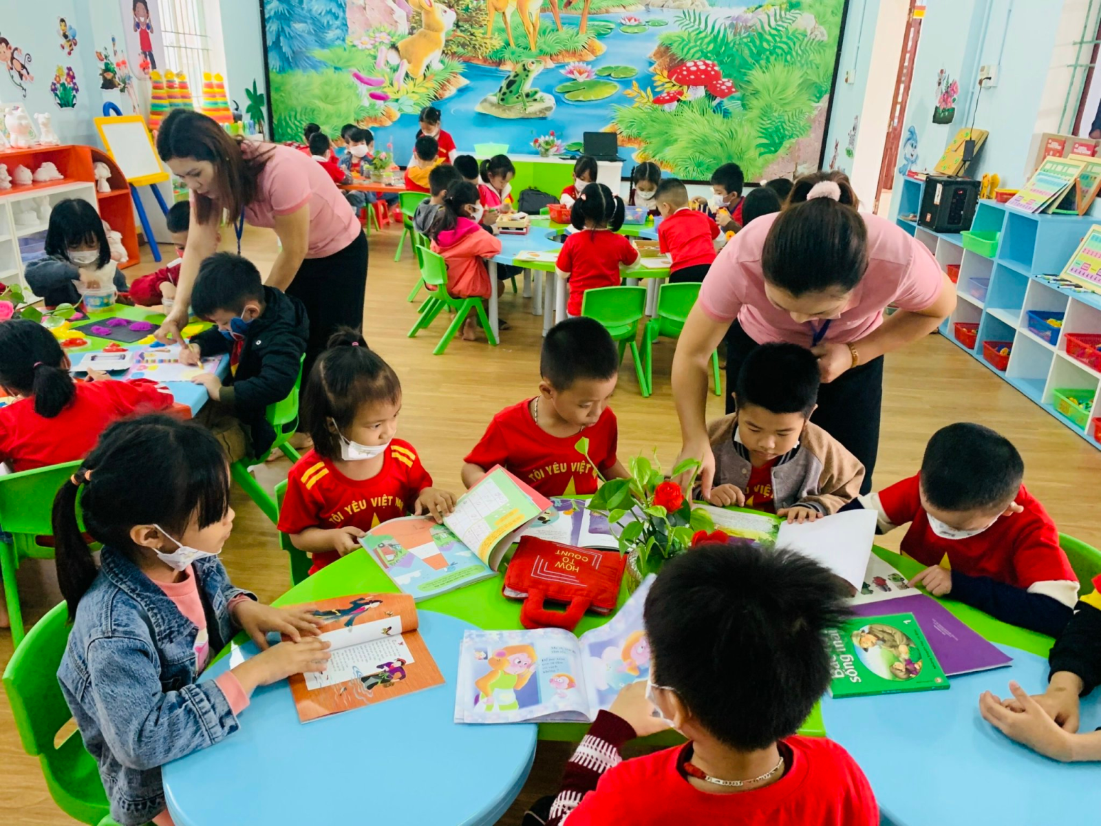 Đề xuất quy định biên soạn, lựa chọn tài liệu, học liệu sử dụng trong cơ sở giáo dục mầm non