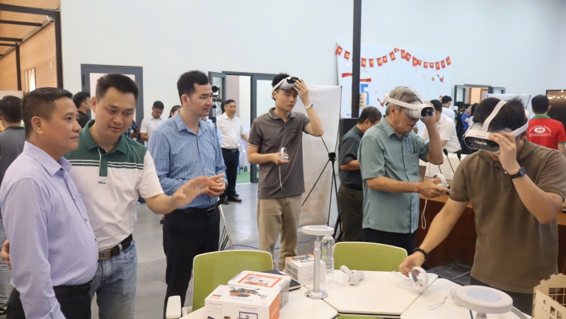 Ngày hội kết nối doanh nghiệp công nghệ, thúc đẩy chuyển đổi số tại phường Tân Sơn Nhất