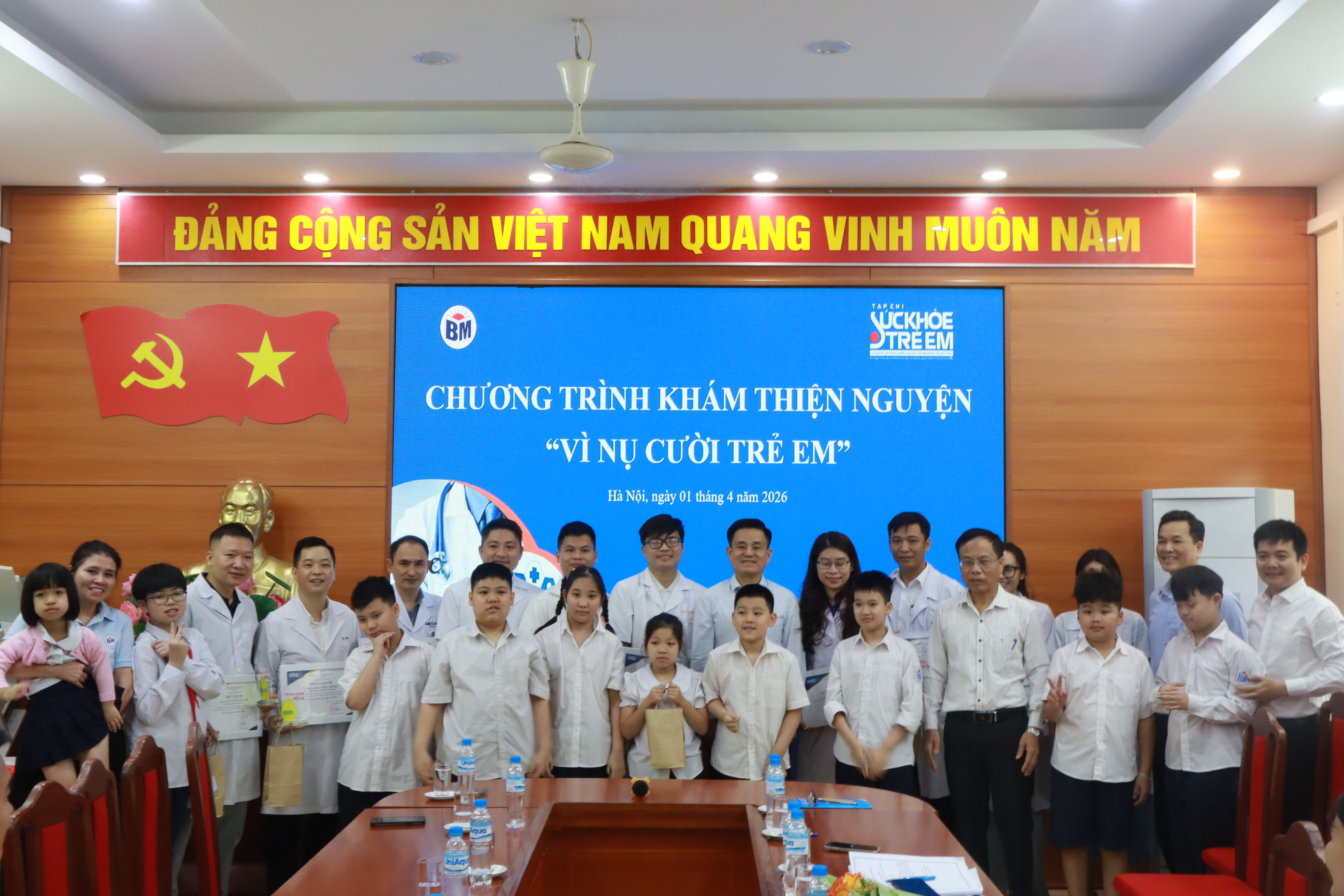 Tầm soát sức khỏe toàn diện cho trẻ dưới 18 tuổi trong kỷ nguyên số