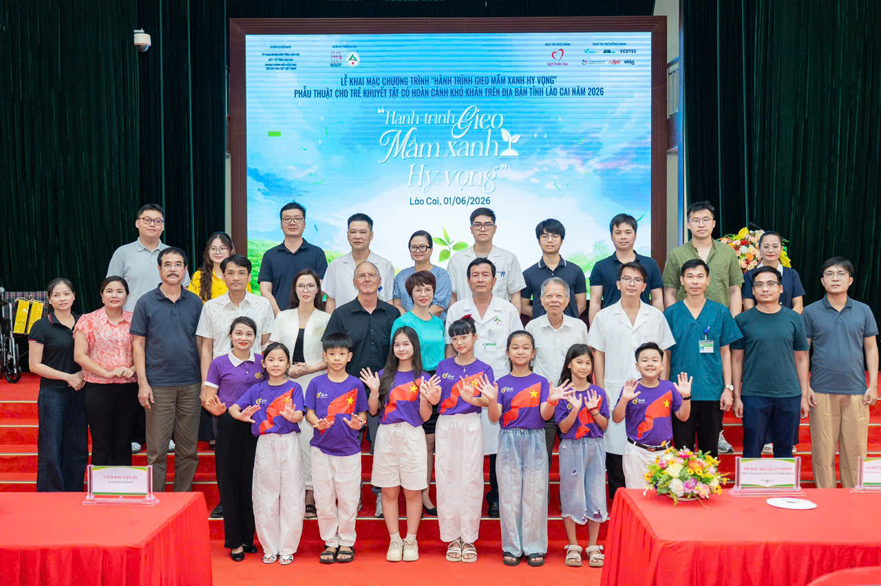 Center Two 2 lần liên tiếp mang chương trình phẫu thuật miễn phí cho trẻ em khuyết tật tỉnh Lào Cai