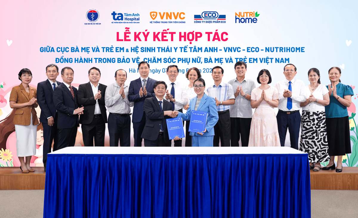 Tăng cường bảo vệ, chăm sóc phụ nữ, bà mẹ và trẻ em Việt Nam, phát triển toàn diện