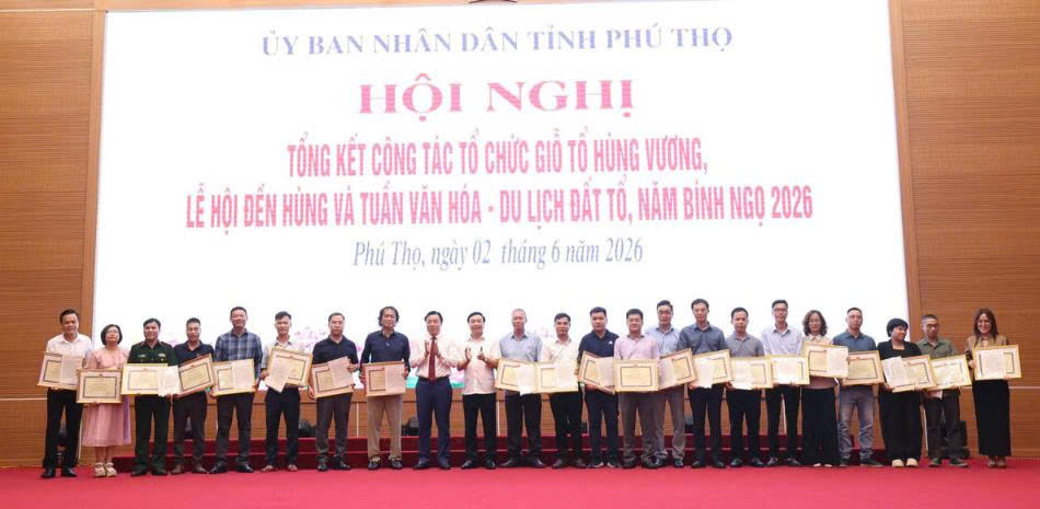 Tạp chí Sức khỏe trẻ em nhận Bằng khen về tuyên truyền di sản văn hóa Đất Tổ