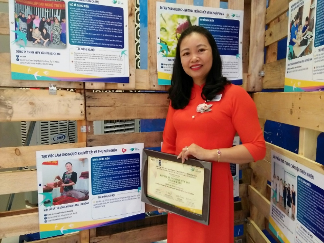 Đinh Thị Quỳnh Nga Khởi nghiệp vì người khuyết tật