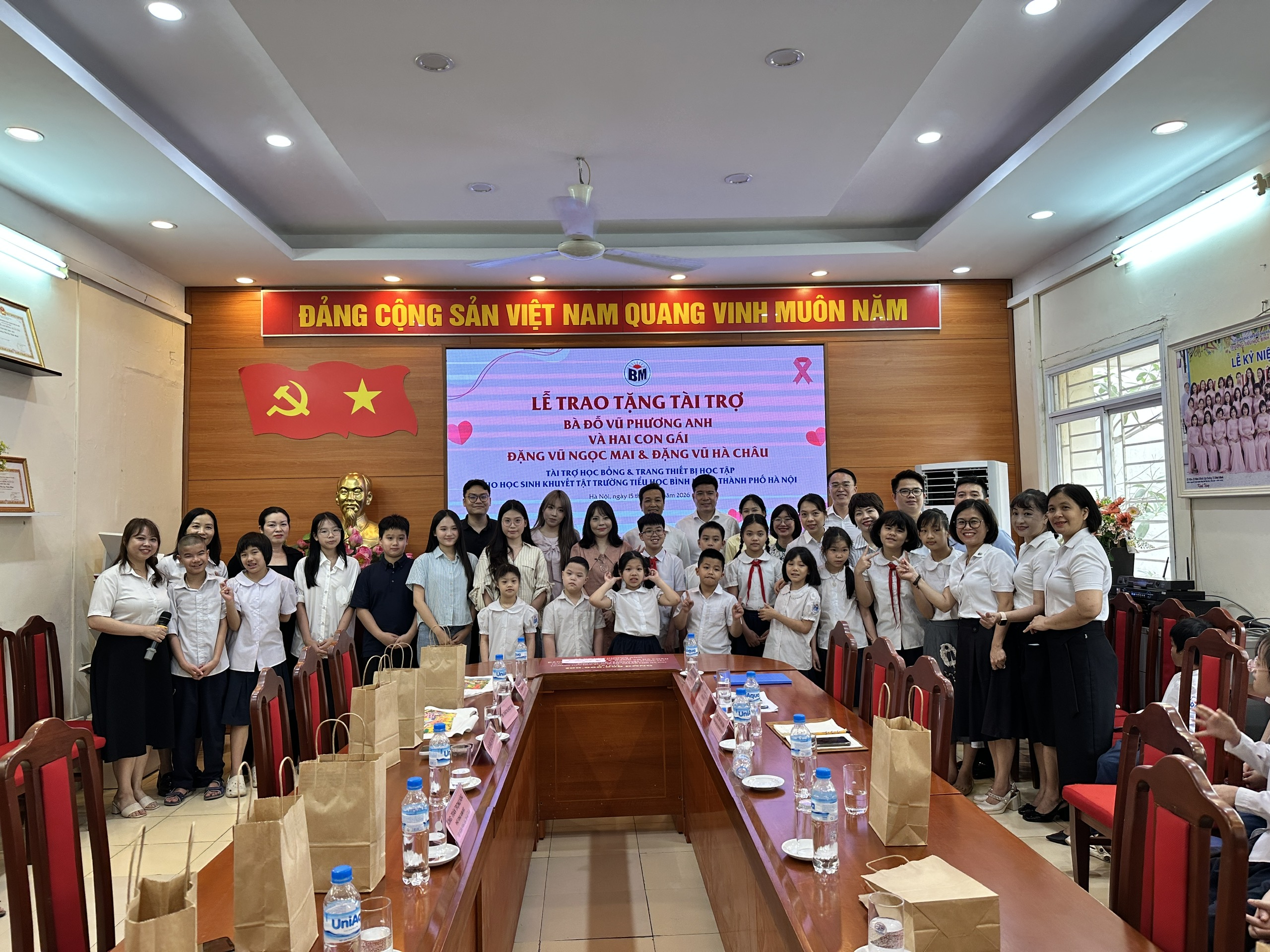 DOJI Group hỗ trợ phát triển toàn diện học sinh khuyết tật Trường tiểu học Bình Minh