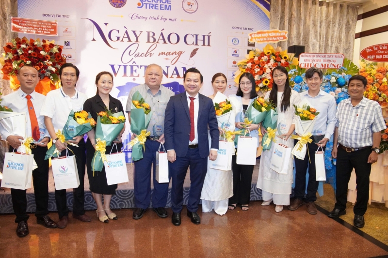 Tạp chí Sức khỏe Trẻ em kỷ niệm 101 năm Ngày Báo chí Cách mạng Việt Nam