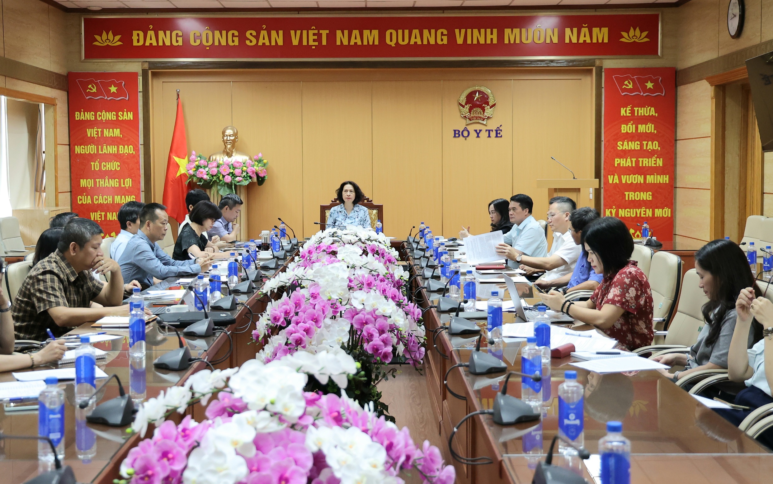 Đẩy mạnh chuyển đổi số, hoàn thiện thể chế, tăng tốc hoàn thành các nhiệm vụ trọng tâm về bảo trợ xã hội