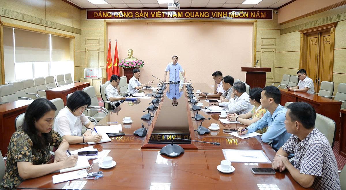 Thứ trưởng Bộ Y tế Trần Văn Thuấn Đẩy mạnh chuyển đổi số, phát triển điều trị đa ngành Bệnh viện Tâm thần Trung ương I