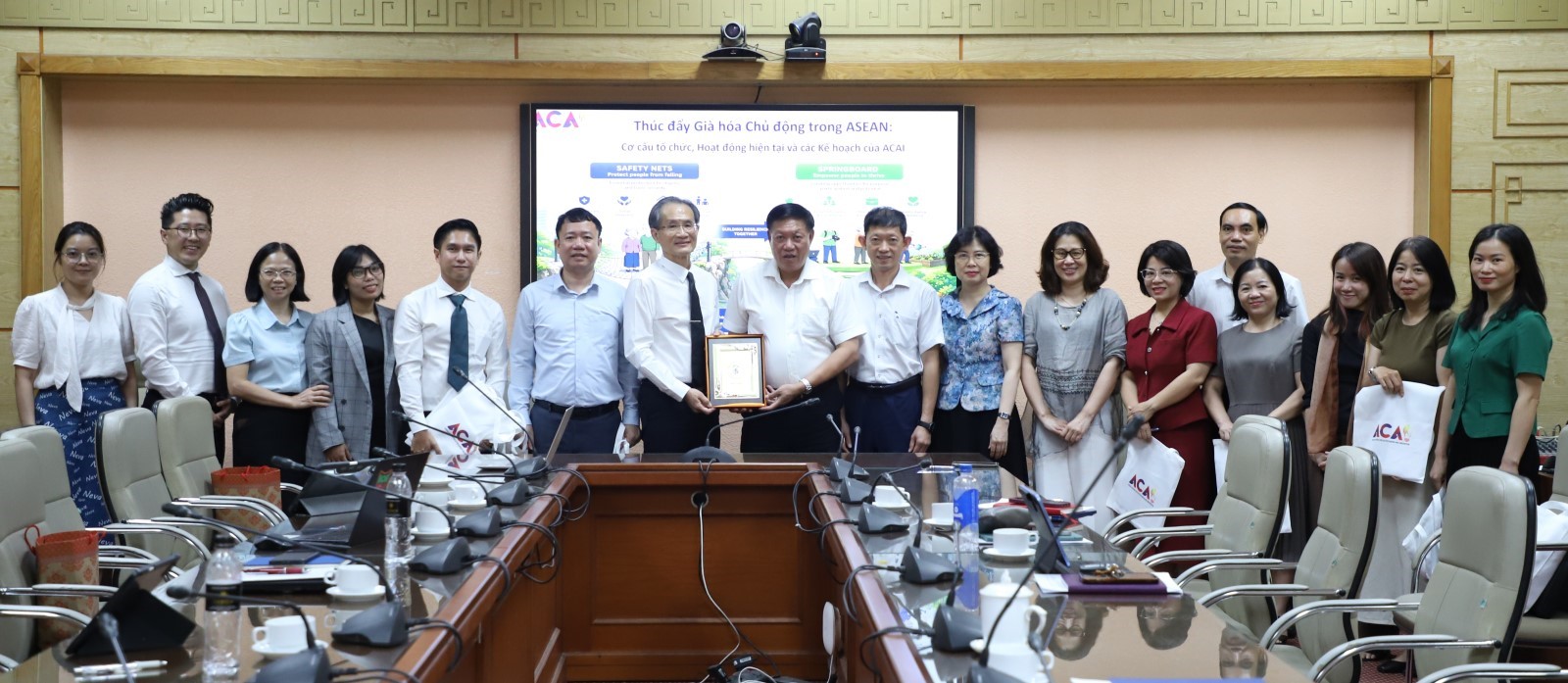 ASEAN sẽ trở thành hình mẫu của thế giới về thích ứng với già hóa dân số