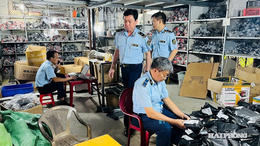 Hải Phòng liên tiếp triệt xóa các tụ điểm sản xuất hàng giả
