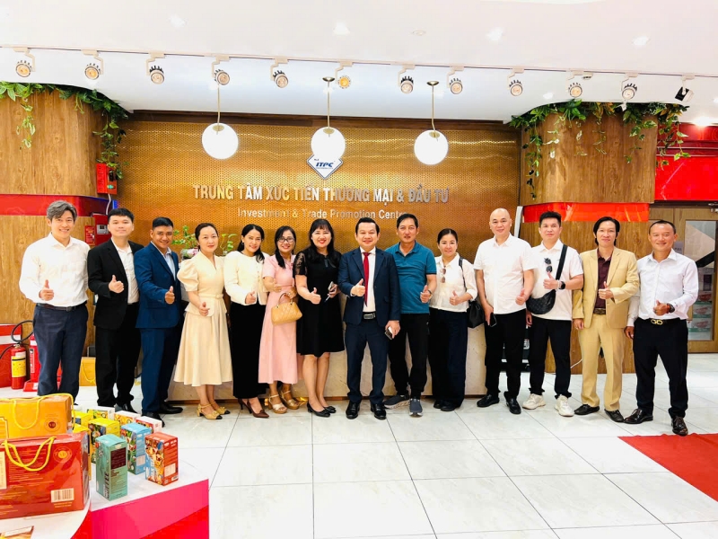 Hội Doanh nghiệp Phường Minh Phụng đồng hành cùng doanh nghiệp Hội viên mở rộng thị trường xuất khẩu sang thị trường Campuchia