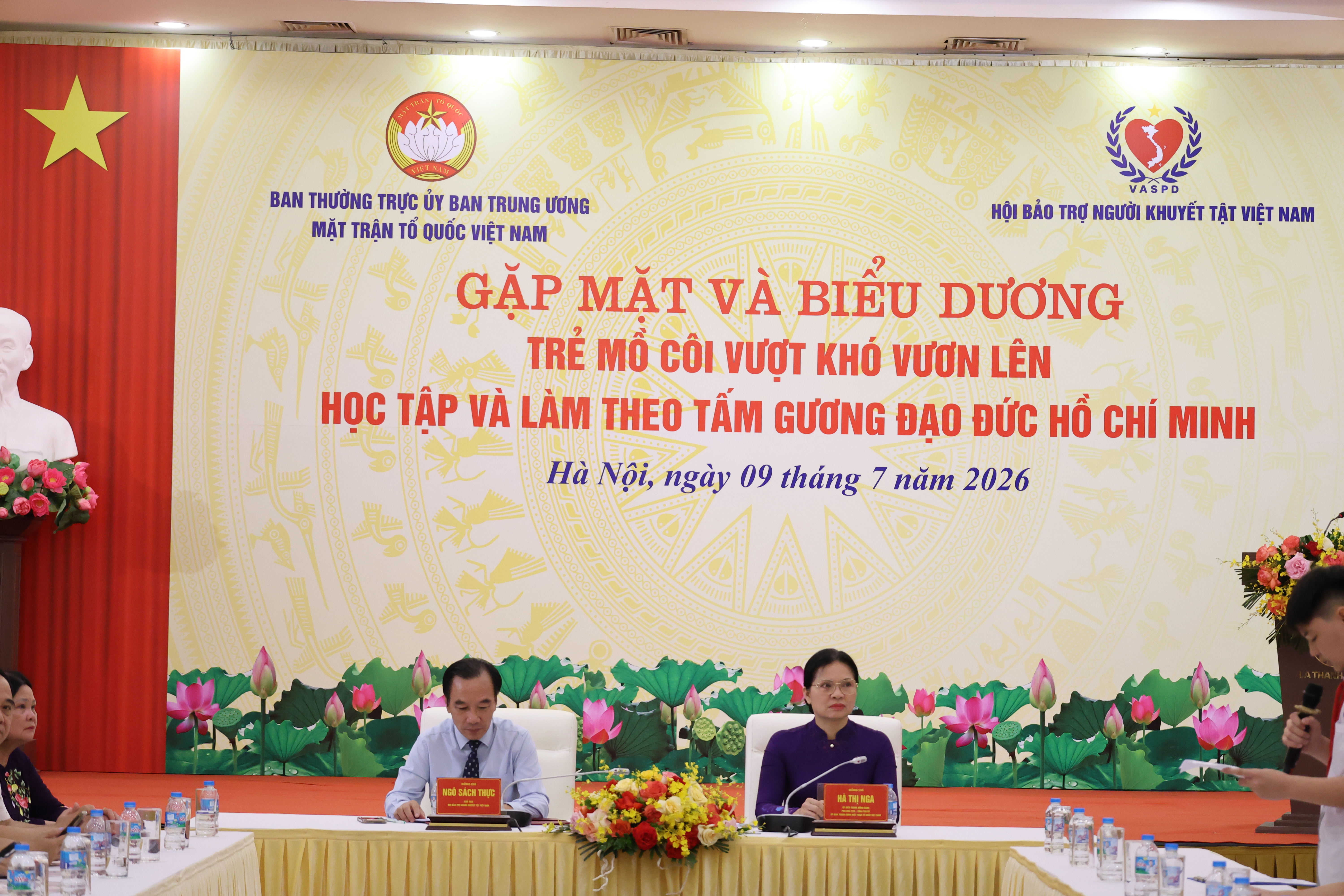Phó Chủ tịch - Tổng thư ký UBTƯ MTTQ Việt Nam Hà Thị Nga Tạo điều kiện tốt nhất cho trẻ khuyết tật, mồ côi phát triển, trưởng thành