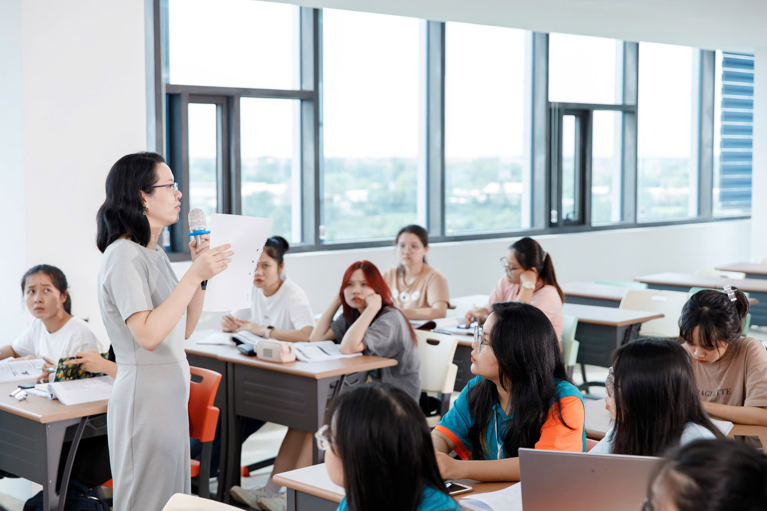 UEH công bố điều kiện xét tuyển và công cụ tính điểm trong xét tuyển tích hợp 2026