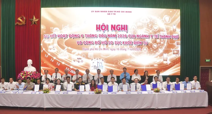 TPHCM Ra quân đợt cao điểm 150 ngày đêm tăng tốc khám sức khỏe toàn dân