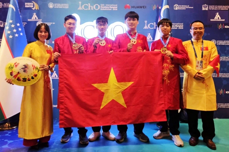 Việt Nam đứng đầu Olympic Hóa học, top 8 Olympic Sinh học quốc tế